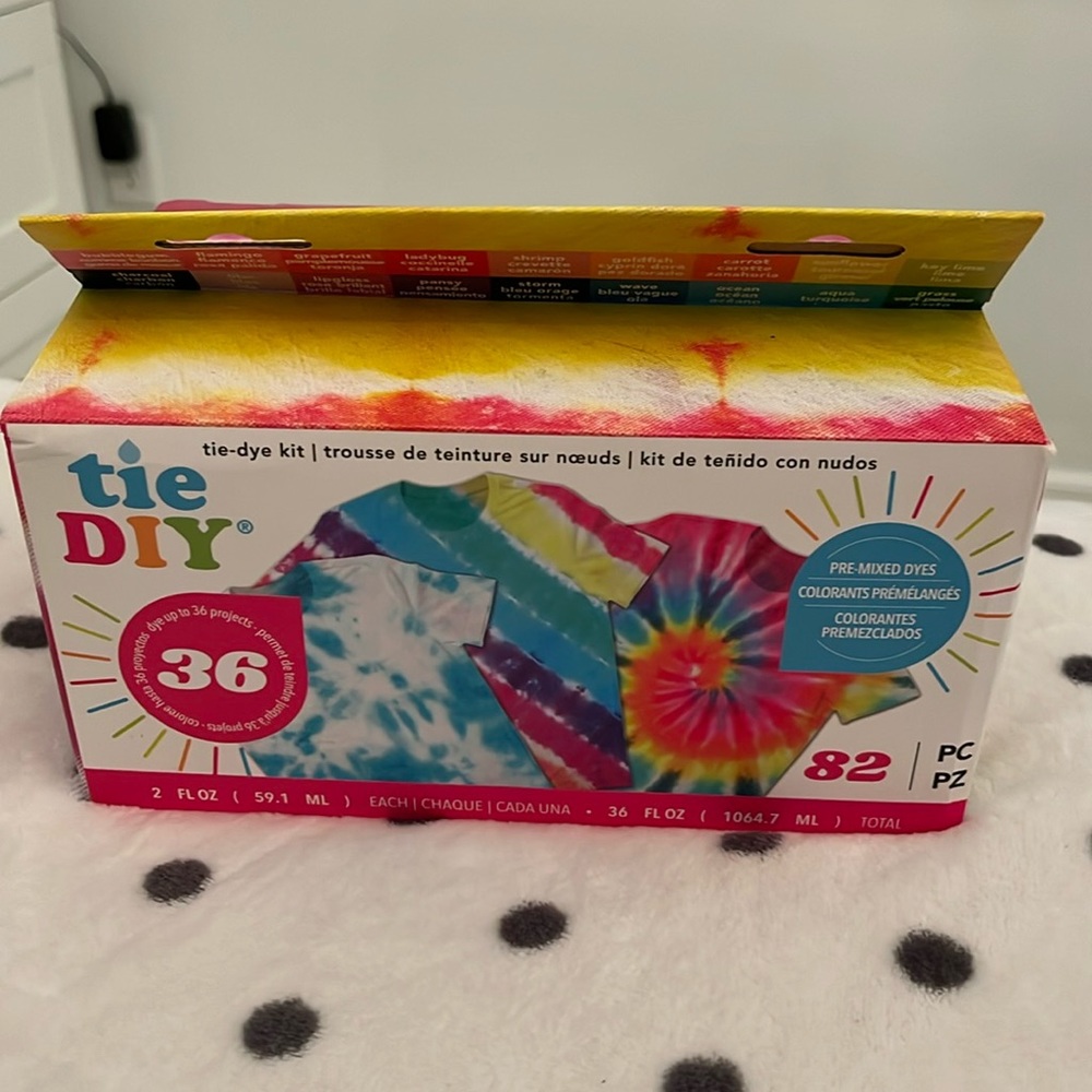 American Crafts Tie Dye Kit Un Opened